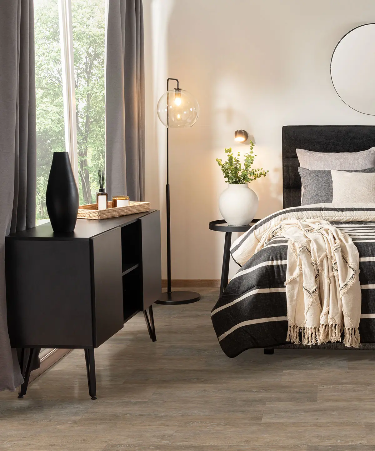 Cyrus 2.0TM Dulles Tails® Luxury Vinyl Plank