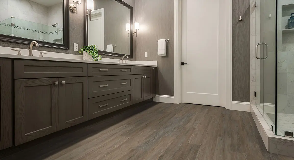 Cyrus 2.0TM Dulles Tails® Luxury Vinyl Plank