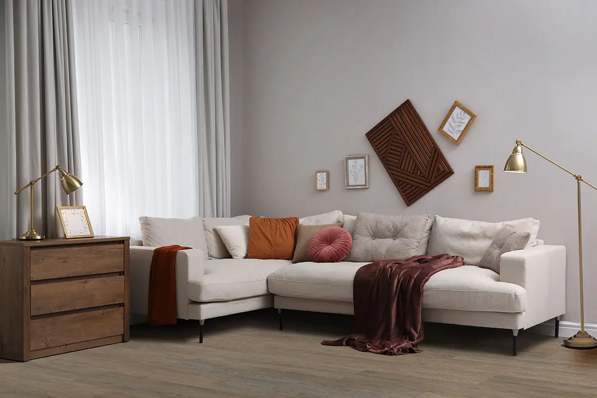 Cyrus 2.0TM Dulles Tails® Luxury Vinyl Plank