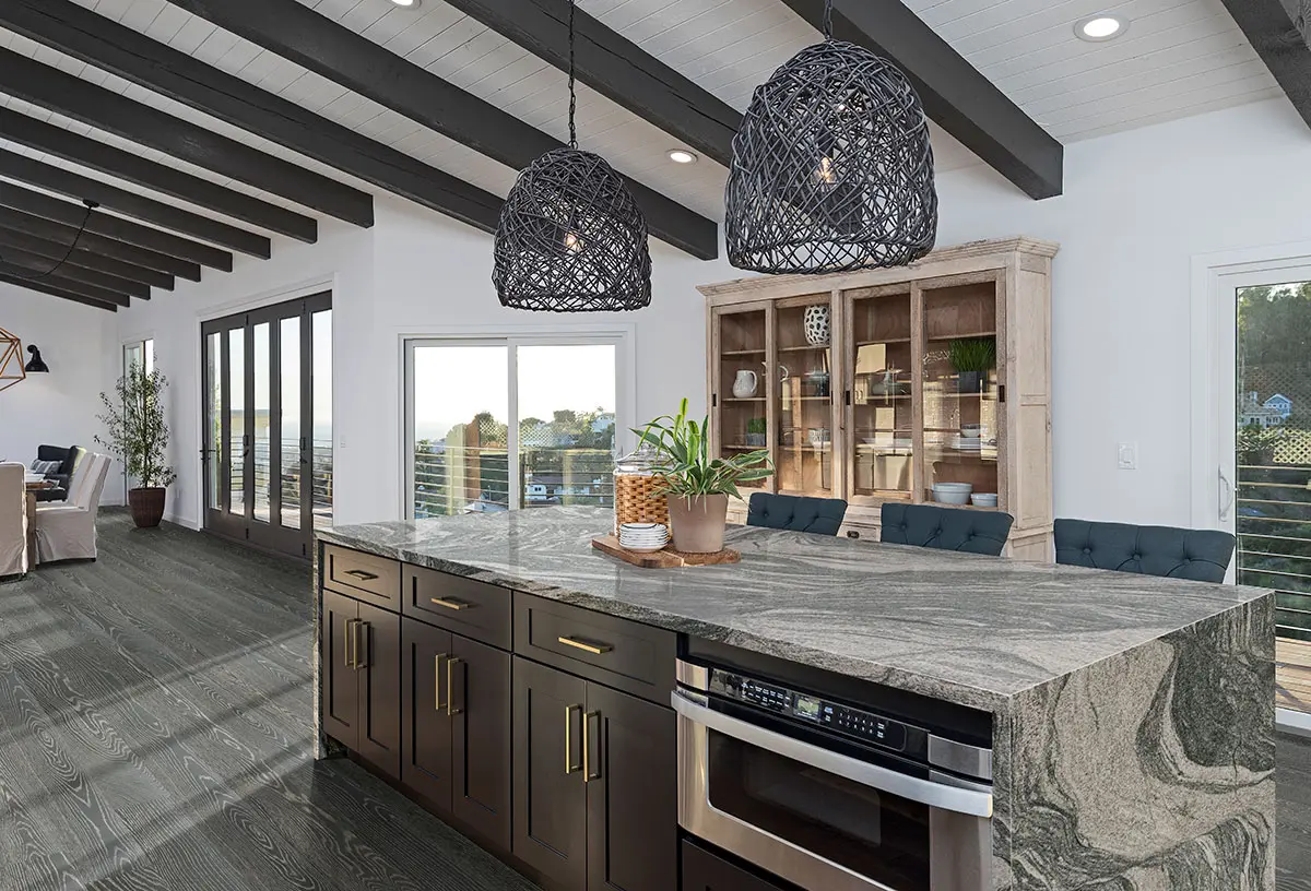 Woodhills® Liora® Oak Wood