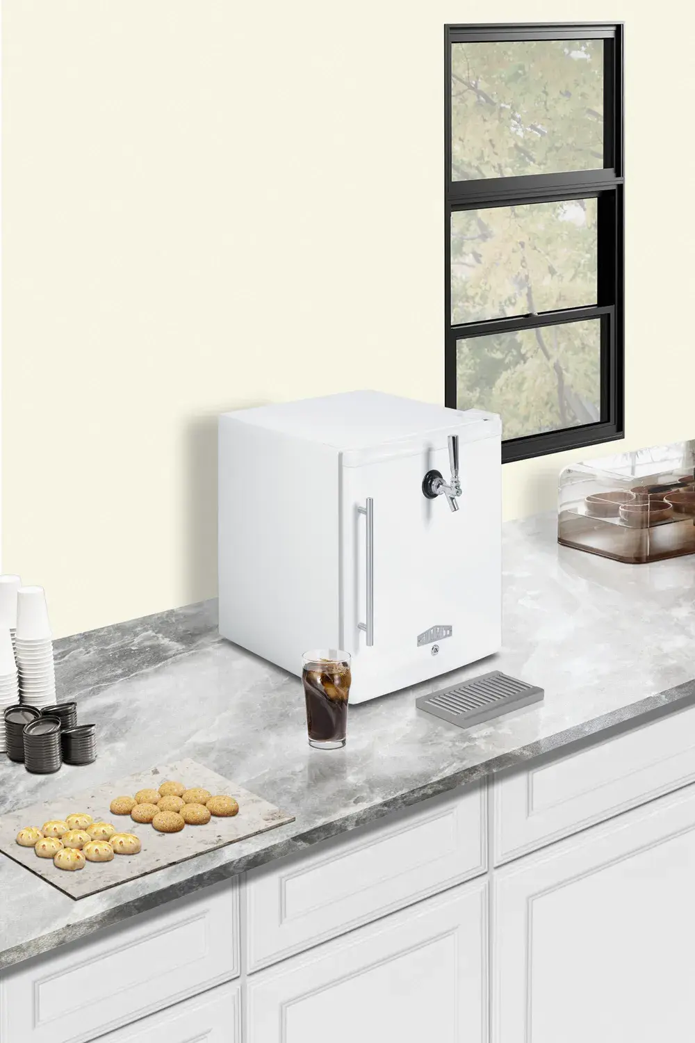 Summit FFAR25L7FRTPC 17" Wide Tabletop Front Tap Coffee Kegerator