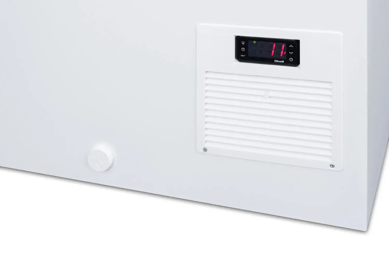 Summit NOVA22 7.2 Cu.Ft. Chest Freezer